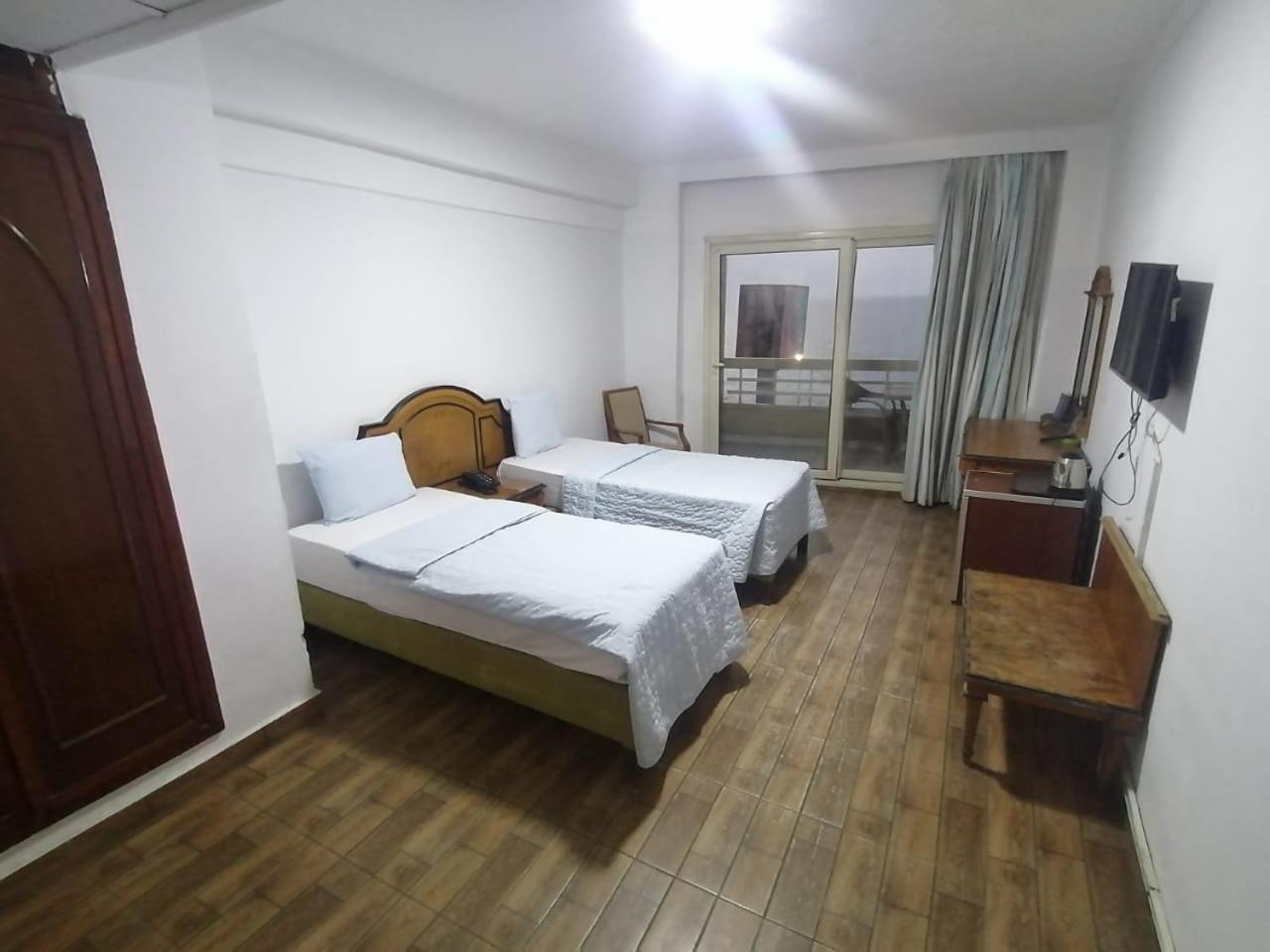 Kaoud Sporting Hotel Alexandria Bagian luar foto