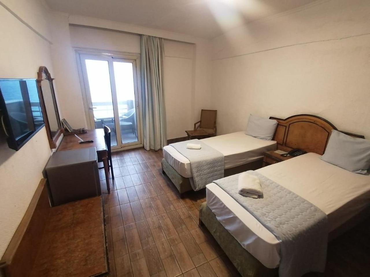 Kaoud Sporting Hotel Alexandria Bagian luar foto