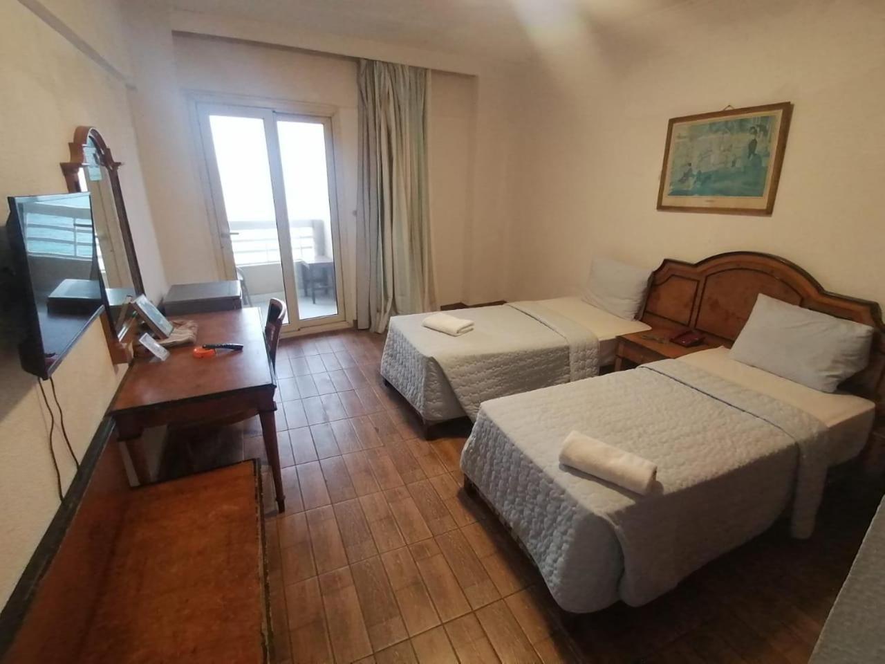 Kaoud Sporting Hotel Alexandria Bagian luar foto