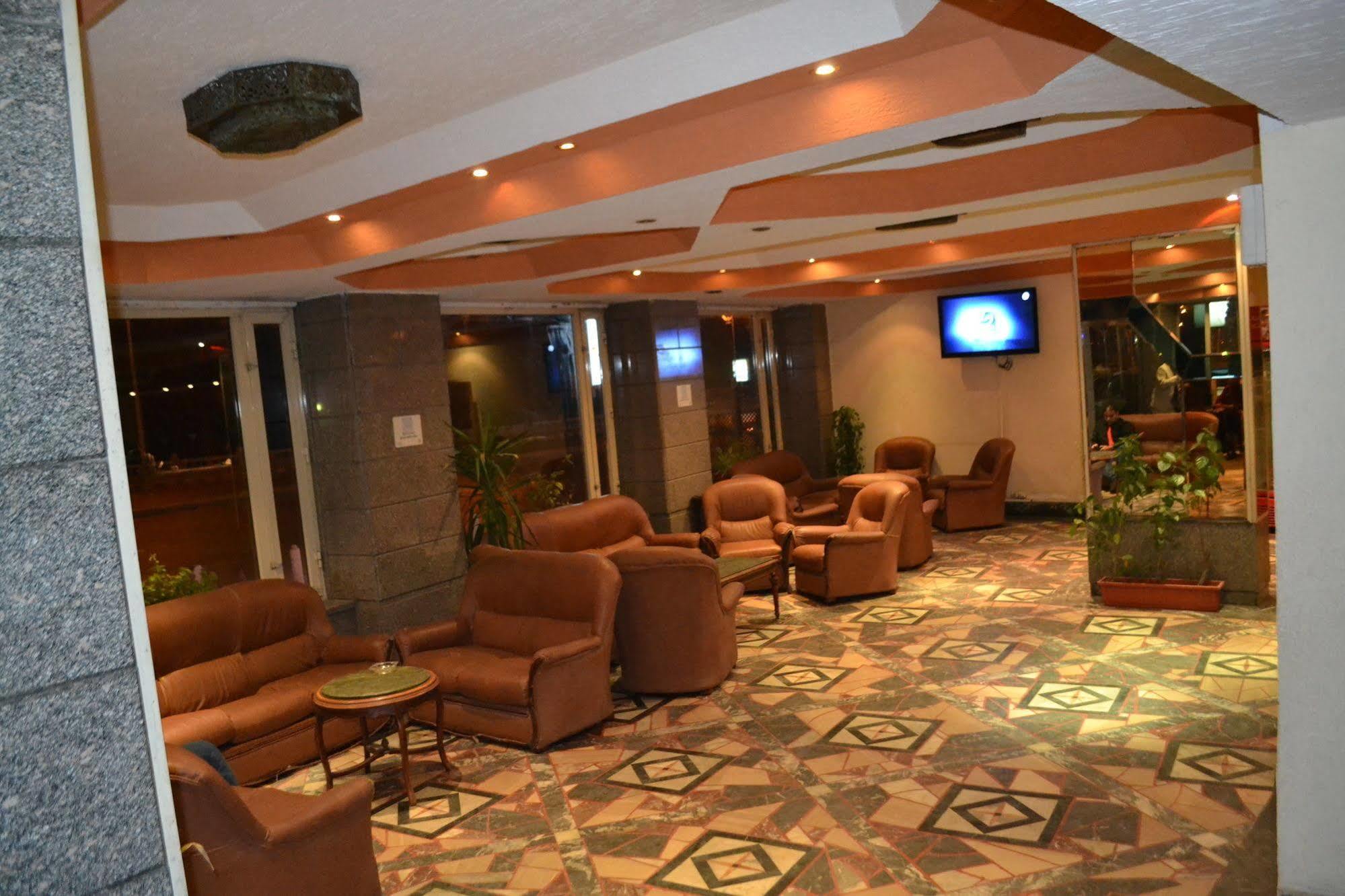 Kaoud Sporting Hotel Alexandria Bagian luar foto